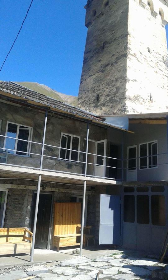 Old Tower Guesthouse - Kafe Uschguli Exterior foto